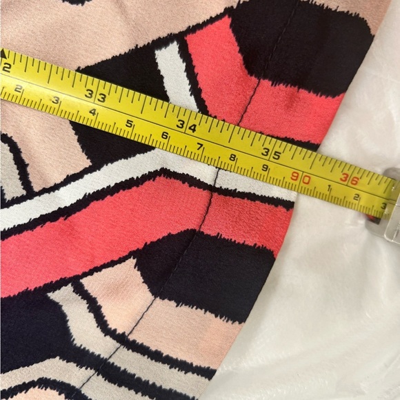 Trina Turk 100% Silk Short Shift Dress Pink Navy Blue Women’s size 4 - Picture 7 of 9